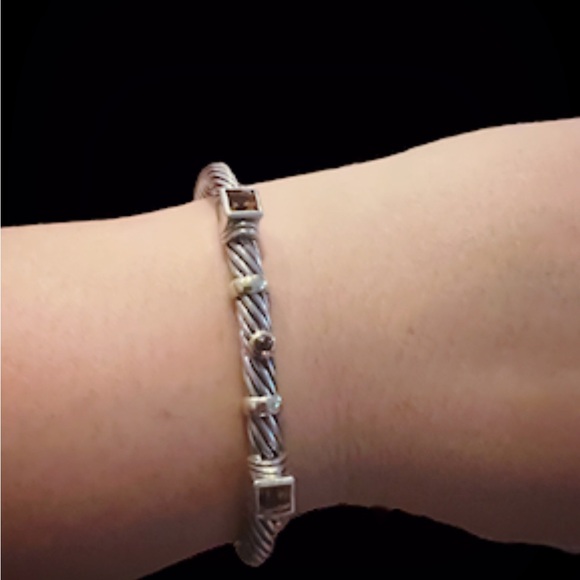 David Yurman
Garnet & Citrine 14k and Silver Renaissance Cable Bracelet - Picture 2 of 6